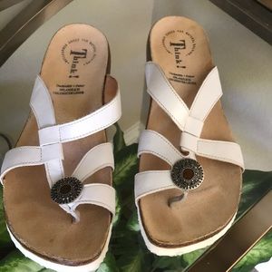 Think! Julia Sandal